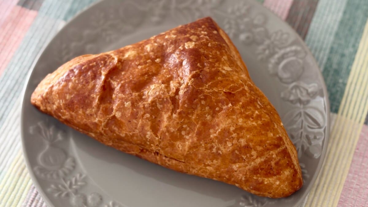 リベイクしたら「チーズドゥルドゥル」【ローソン】の三角パンの味は?
