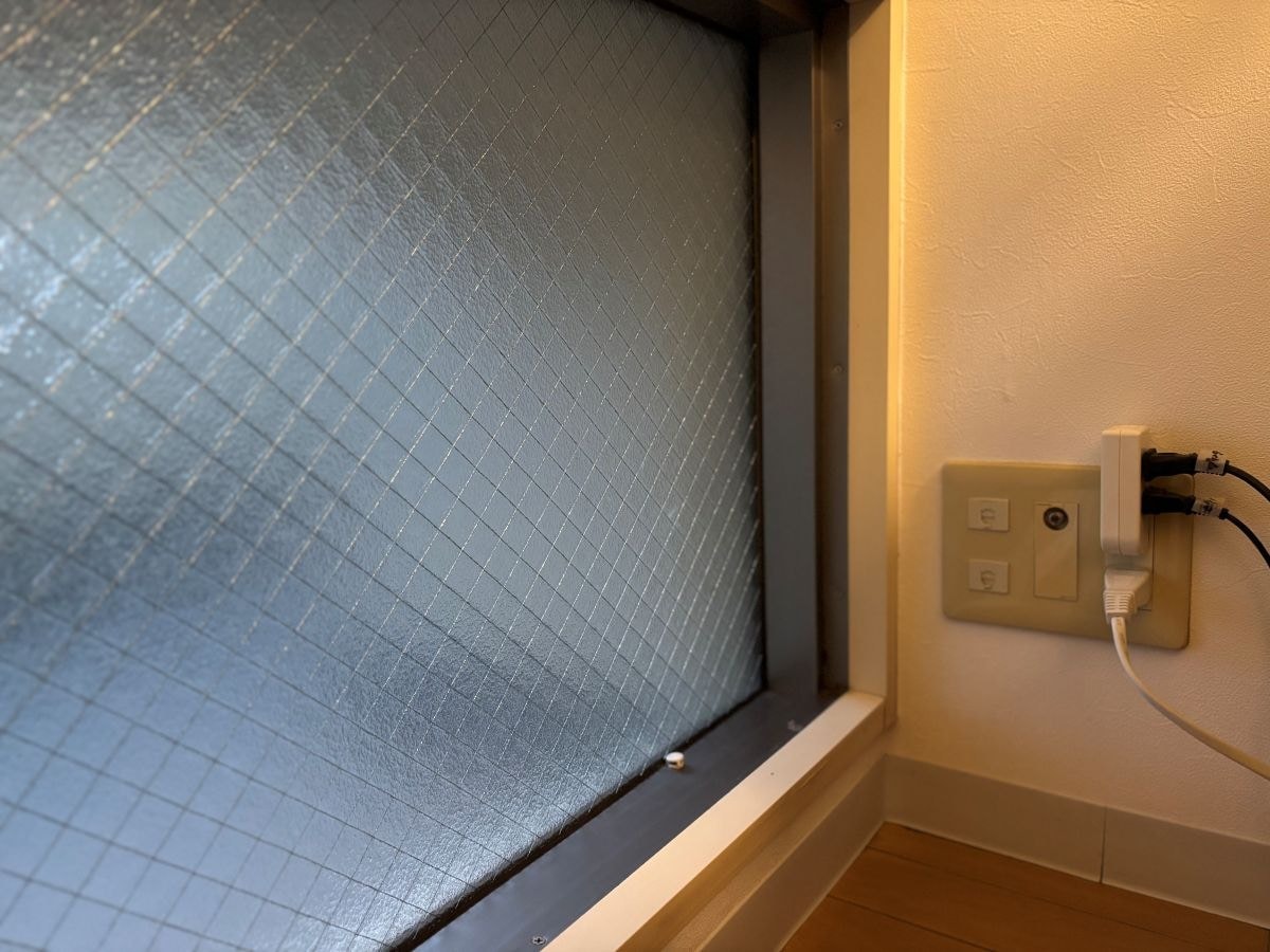 賃貸OK！窓の寒さ対策は100均で｜今すぐ使える断熱アイテムを紹介