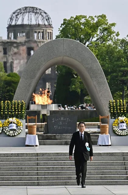 毎年8月、広島で毎年開催される平和記念式典。ここに世界主要国が招かれるが、外務省の工作で呼ばれない国があった......
