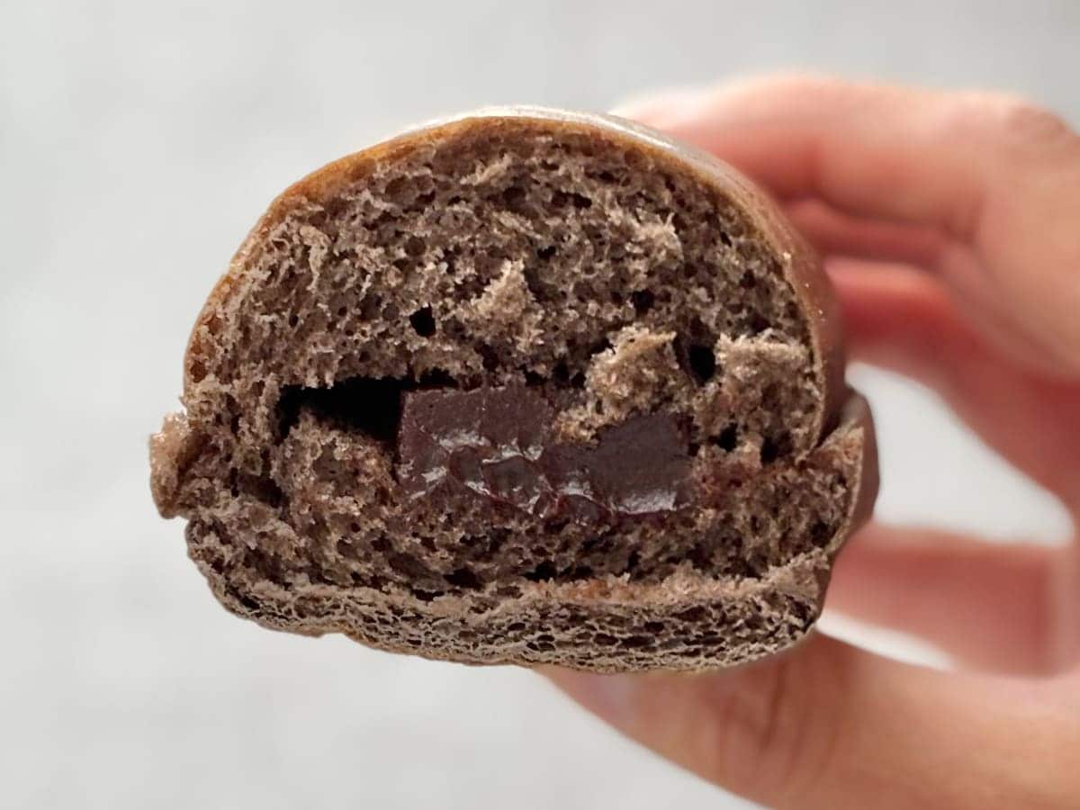 地味～な見た目なのに味は濃厚！【ローソン】の新作スイーツパンを実食