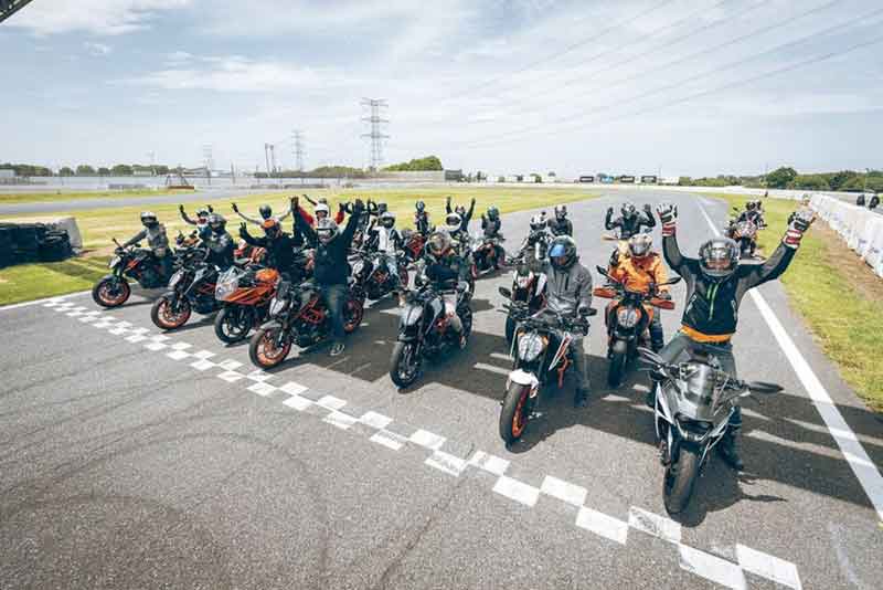 【KTM】Red Bull で乾杯!「ORANGE BLOODミーティングin 箱根」を大観山展望台で7/13に開催 記事2