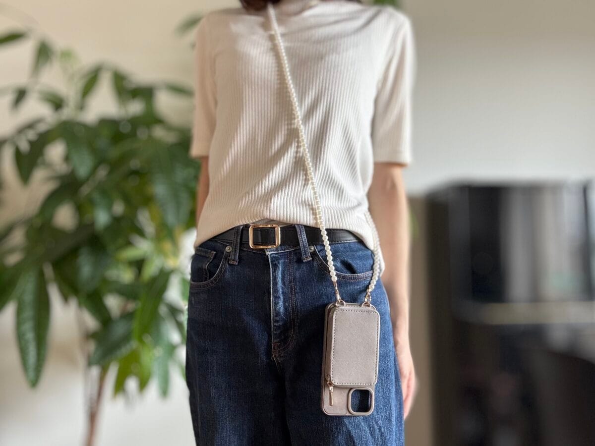 【ダイソー】スマホショルダーが可愛すぎ♡長さやシートの形状も徹底比較！