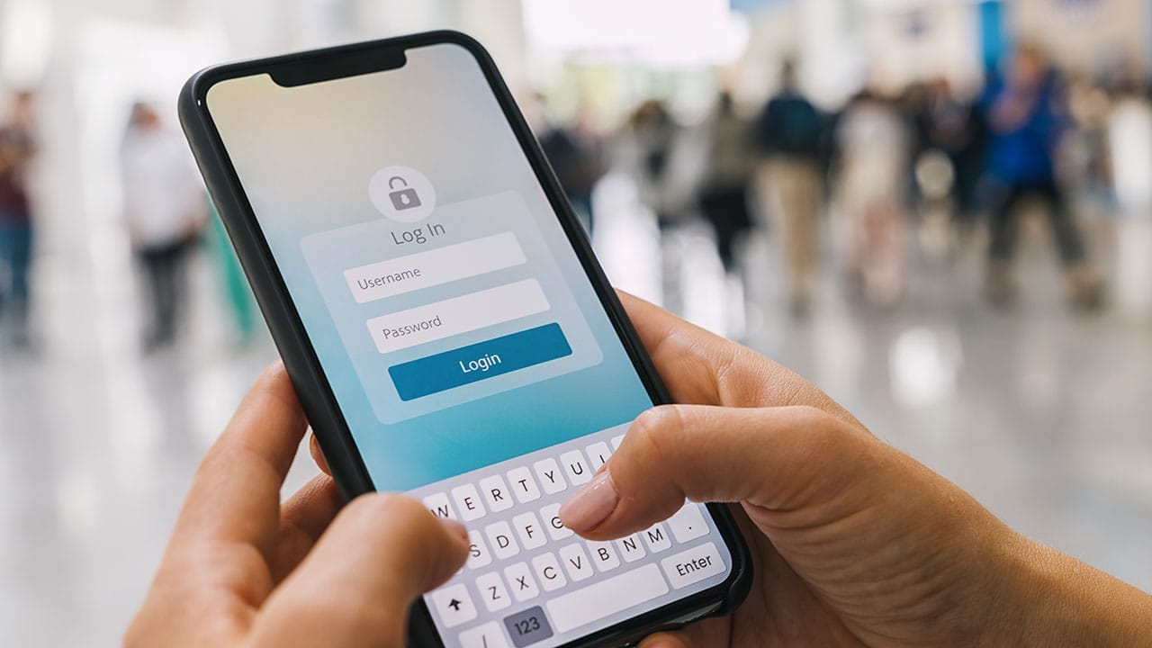 従来の『固定パスワード』『ワンタイムパスワード』は廃止・禁止すべき？広がるパスキー移行の流れの画像1