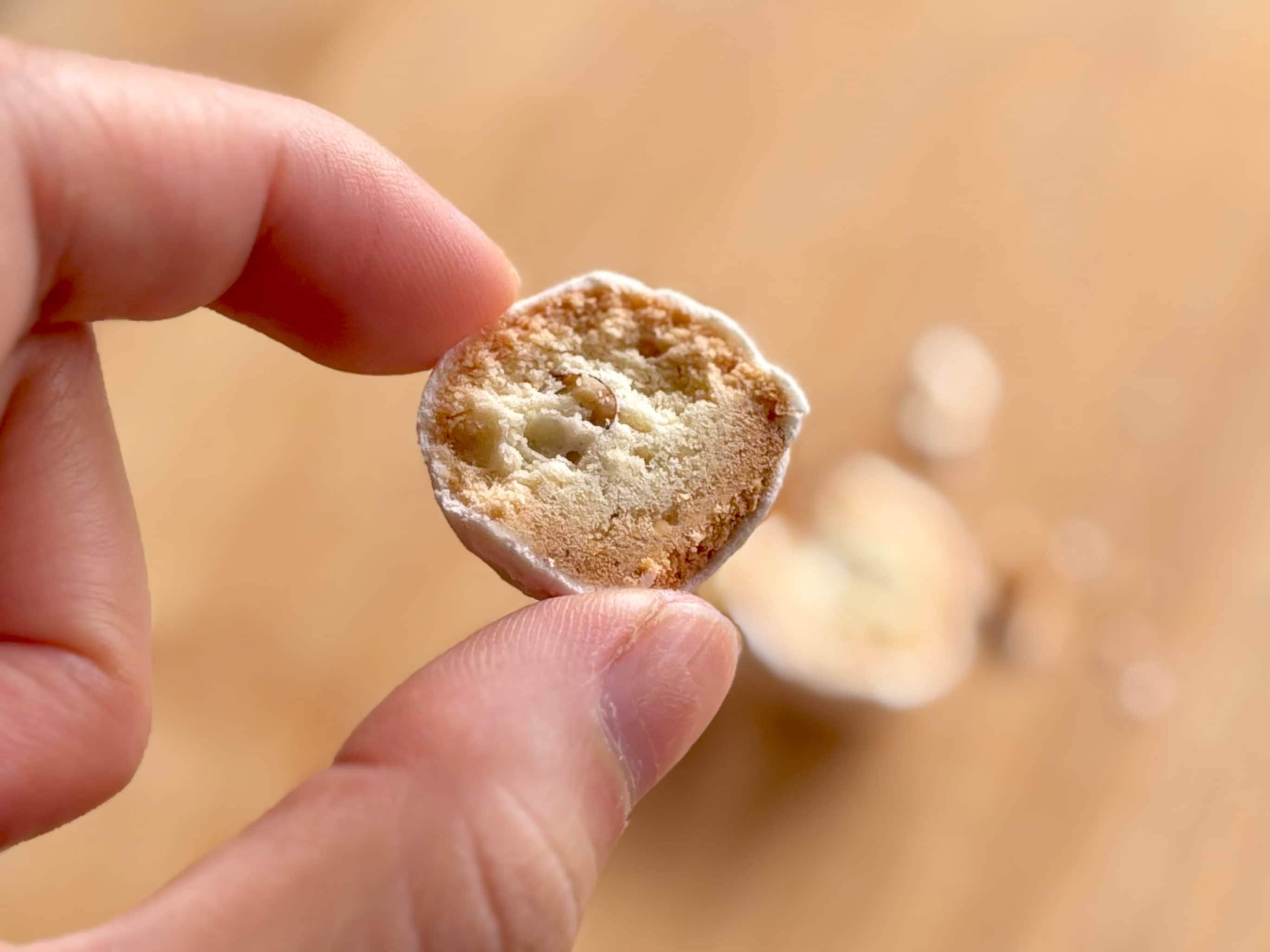 サクホロ食感がたまらない♡【無印良品】人気のフランス菓子が限定パケで登場！