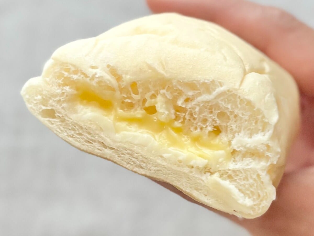 甘酸っぱさにハマる！【ファミマ】の人気パンに有名シェフ監修の新商品