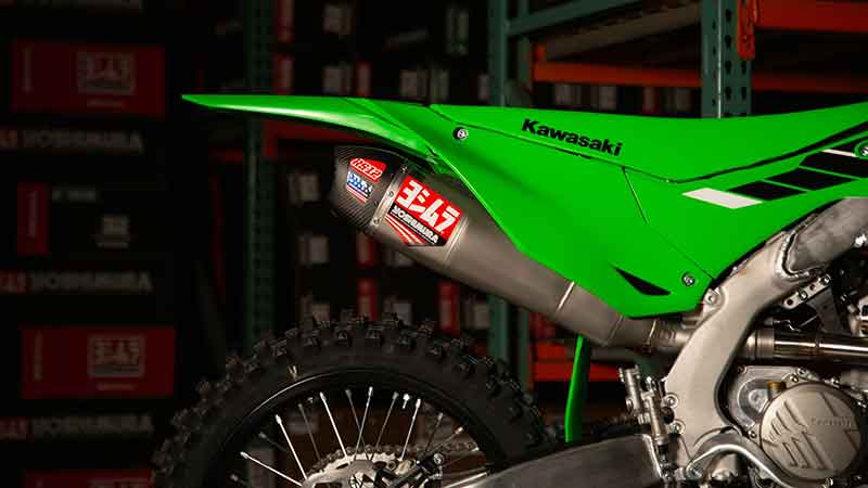 ヨシムラがカワサキ KX250(25)用「RS-12 レーシングサイクロン」の受注をスタート! 記事1