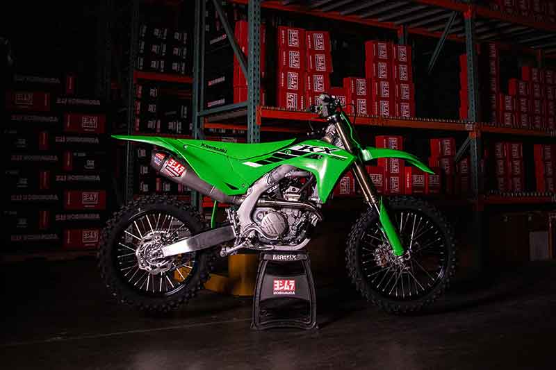 ヨシムラがカワサキ KX250(25)用「RS-12 レーシングサイクロン」の受注をスタート! 記事5
