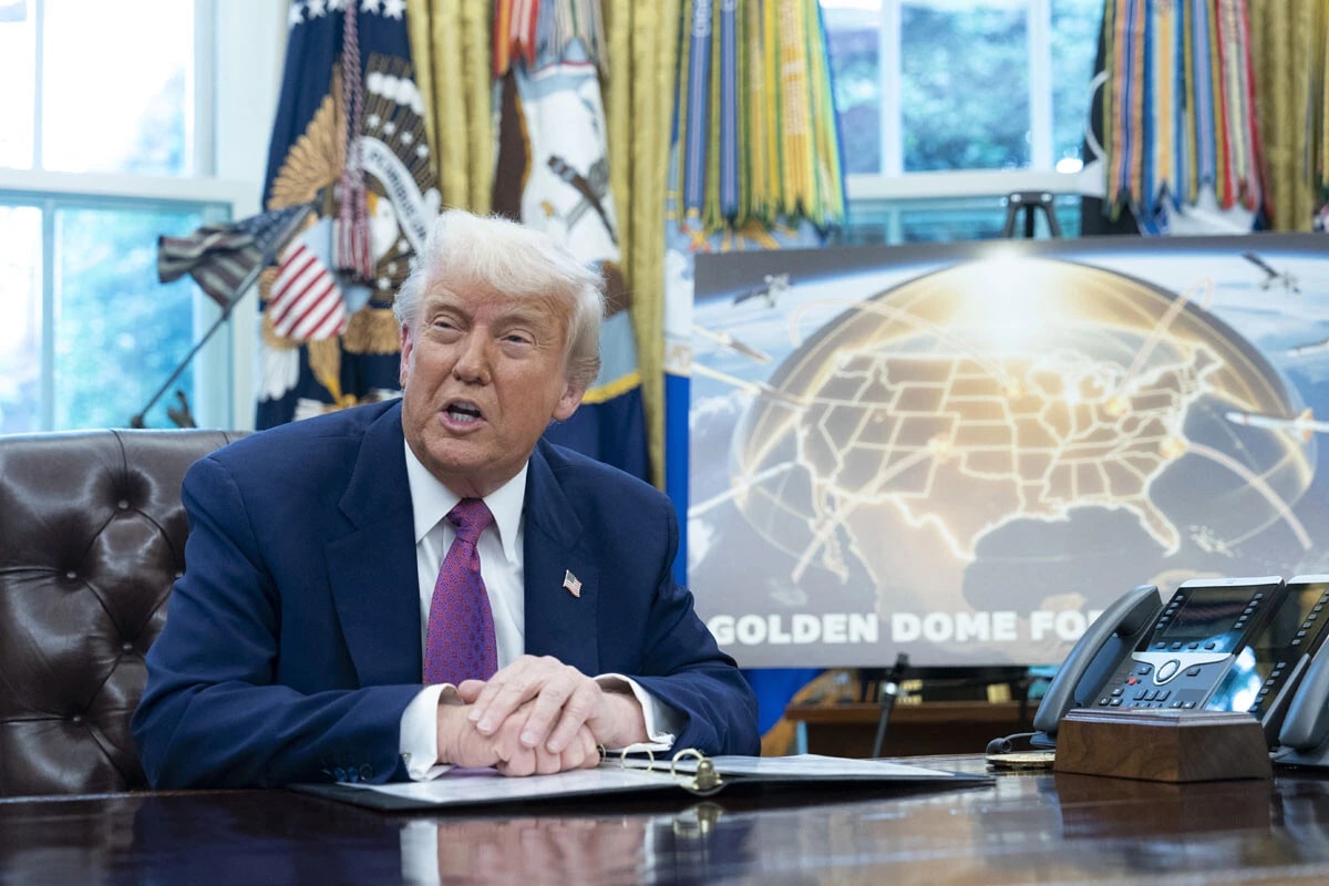 トランプ米大統領は25兆円かけて、北米を核戦争から救うドームを建設した。世界核戦争の始まりの地になるのを防げるか......（写真：Pool／ABACA／共同通信イメージズ）