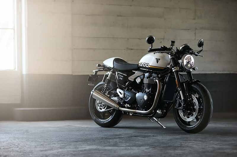 Speed Twin 1200/RS 記事6