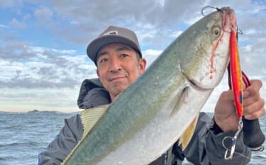 「ジグローテーションが決め手！」伊勢湾ジギングでワラサ連打【愛知】指5本タチウオも登場