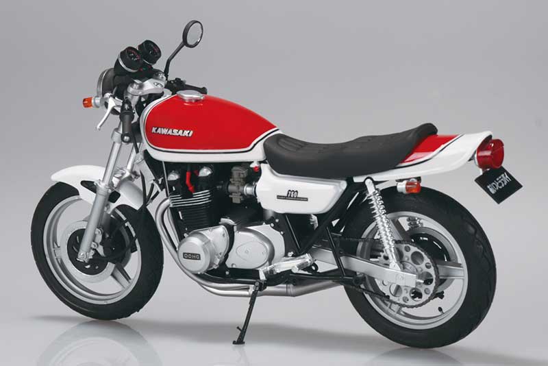 研二の赤いゼッツー改がプラモデルに！「1/12 あいつとララバイ ZII改 研二仕様」がアオシマから登場 記事3