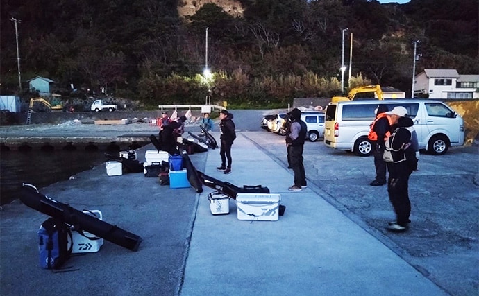 「これぞ最強タッグ！？」潜水＆釣りで魚を狙い撃ちしてみた　ムツ連打に成功