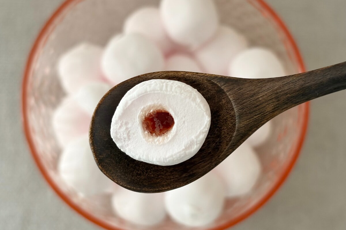 甘酸っぱい香りと味が華やか【ハローキティ】ひな祭り向け数量限定お菓子