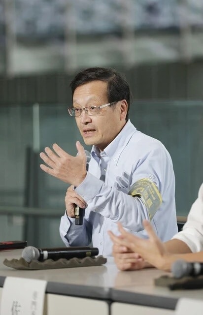 2003年のSARS（重症急性呼吸器症候群）流行時に陣頭指揮をとった東北大学大学院医学系研究科の押谷仁教授