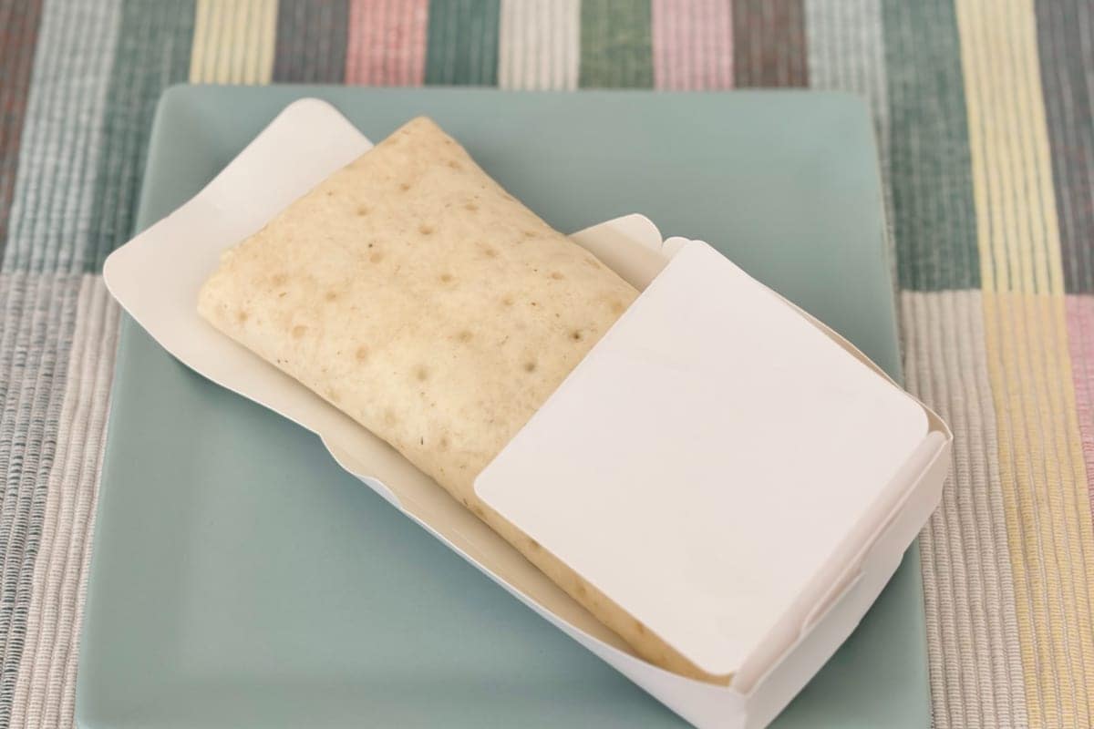 濃厚タレがシンプルな生地と好相性【ファミマ】のワンハンドグルメって？