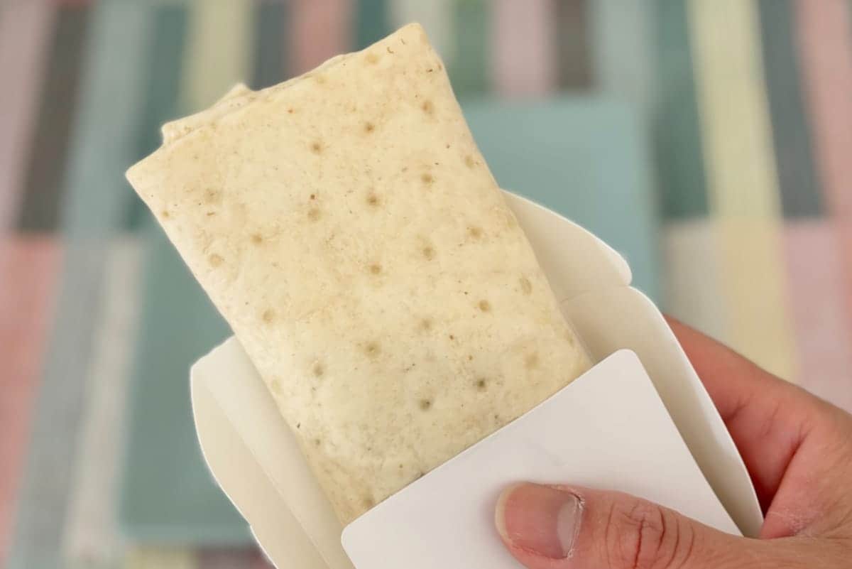 濃厚タレがシンプルな生地と好相性【ファミマ】のワンハンドグルメって？