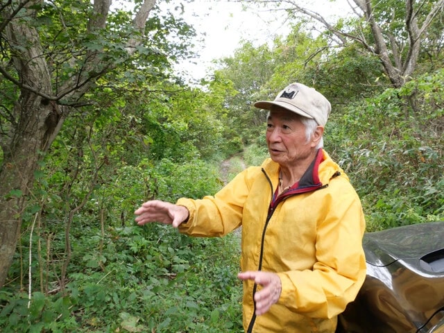 カメラマン・稗田一俊　北海道で長年サケなど川魚の撮影をする傍ら、ヒグマなど動植物の撮影も手がける。「流域の自然を考えるネットワーク」所属。新著に『山でヒグマに遭わない・死なない観察力 その「痕跡」を見落とすな』（長谷智恵子氏との共著、つり人社）