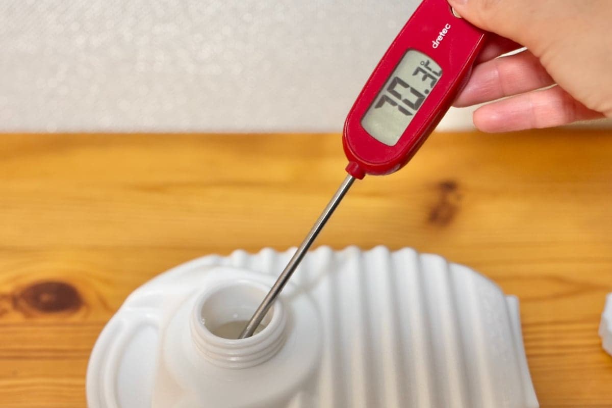 湯たんぽは100均で買える？その実力もチェック【ダイソー・セリア・キャンドゥ】