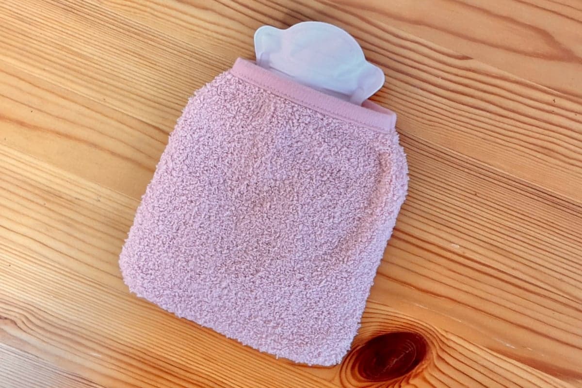 湯たんぽは100均で買える？その実力もチェック【ダイソー・セリア・キャンドゥ】