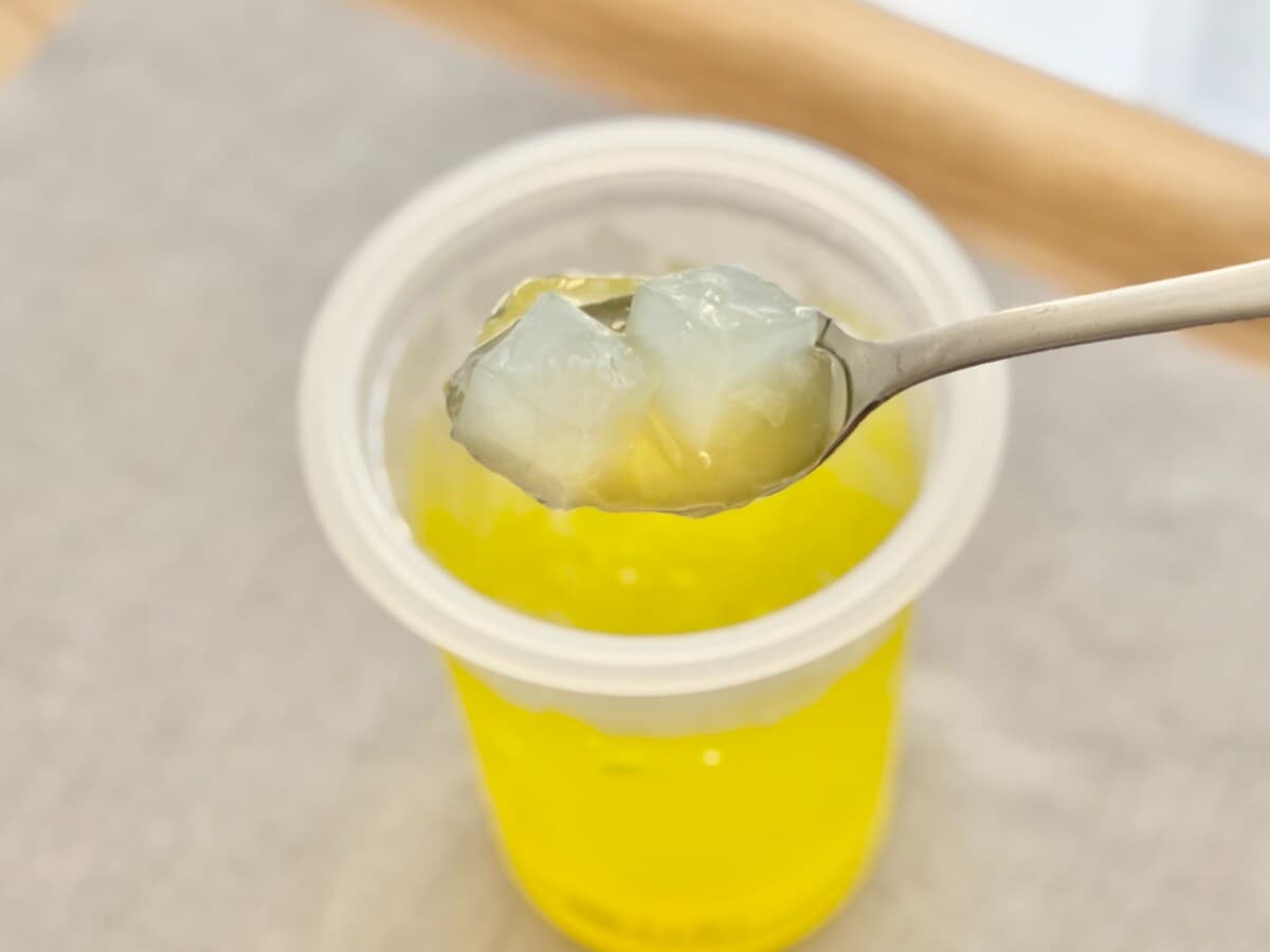 え……でかすぎじゃない！？【ファミマ限定】ゼリーに自分の目を疑った