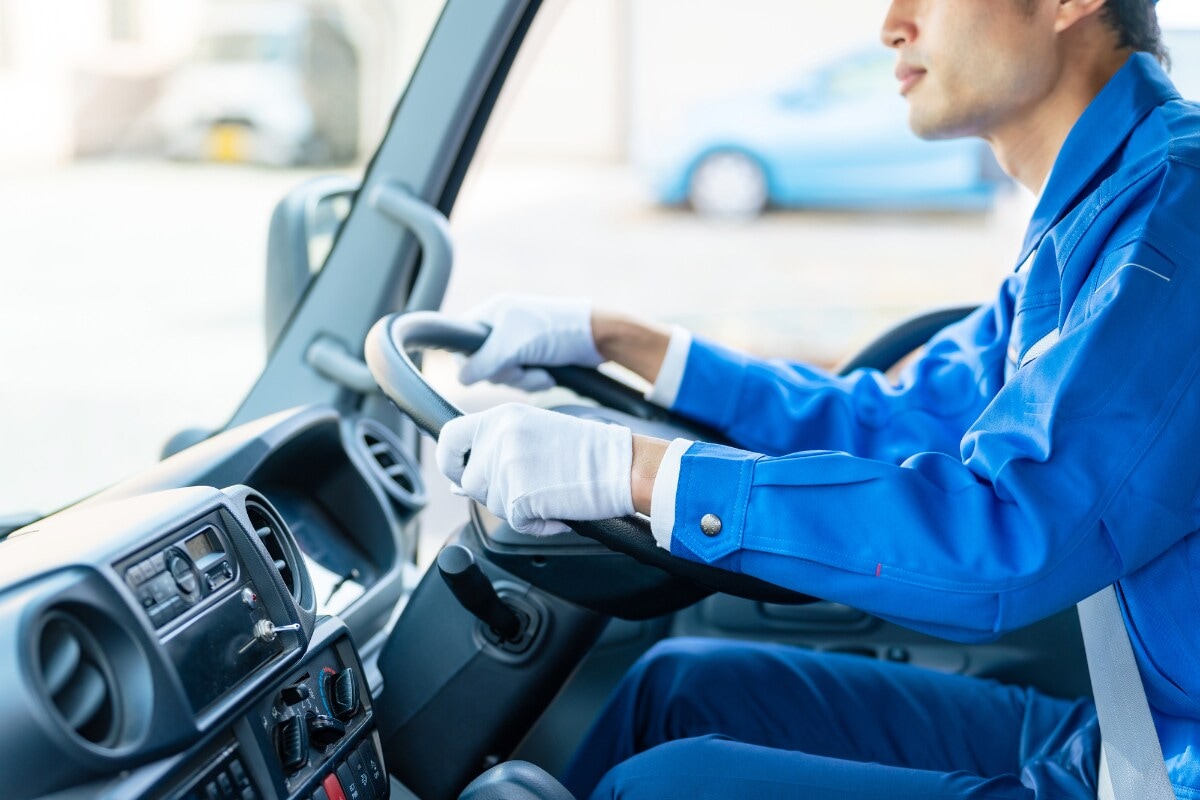 もっと家族の会話を大切にしていれば……世帯年収500万・トラックドライバーの男性が「自分が招いた結果」と後悔した妻の取り返しのつかない行動