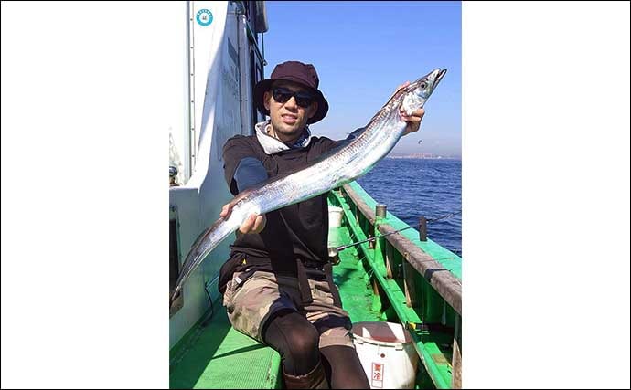 「型も数もバッチリ!」東京湾天秤タチウオ釣りでF4級25本キャッチ【神奈川・又エム丸】