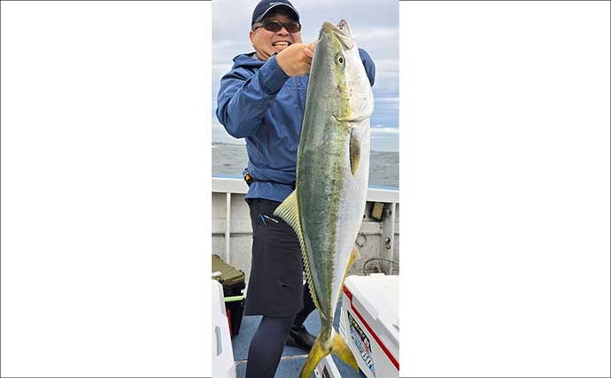 【沖のルアー釣果速報】持ち上がらないほどの重量感!ジギング船で7kg超えブリ手中に歓喜(愛知)