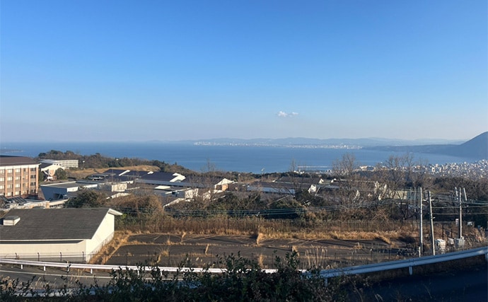 陸っぱり遠征釣行でレアなゲスト魚含む11魚種と対面【大分】 名物「とり天」も堪能