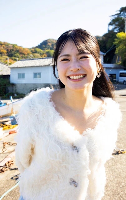 『週刊プレイボーイ』のグラビアに登場した宮越虹海