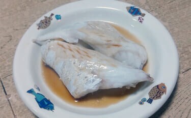 「釣り人の特権」レシピ：スズキのあばら　塩を振って焼くだけで美味しい！