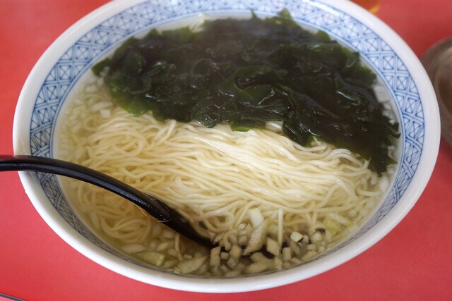 「ワカメタンメン 玉ネギ多め」（600円＋70円）
