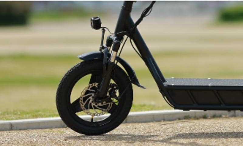移動の常識が変わる。次世代モビリティ、始動 「特定小型原動機付自転車」キックスケータータイプ・自転車タイプ・スクータータイプの3タイプを全国のスポーツデポにて順次発売