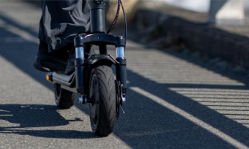 移動の常識が変わる。次世代モビリティ、始動 「特定小型原動機付自転車」キックスケータータイプ・自転車タイプ・スクータータイプの3タイプを全国のスポーツデポにて順次発売