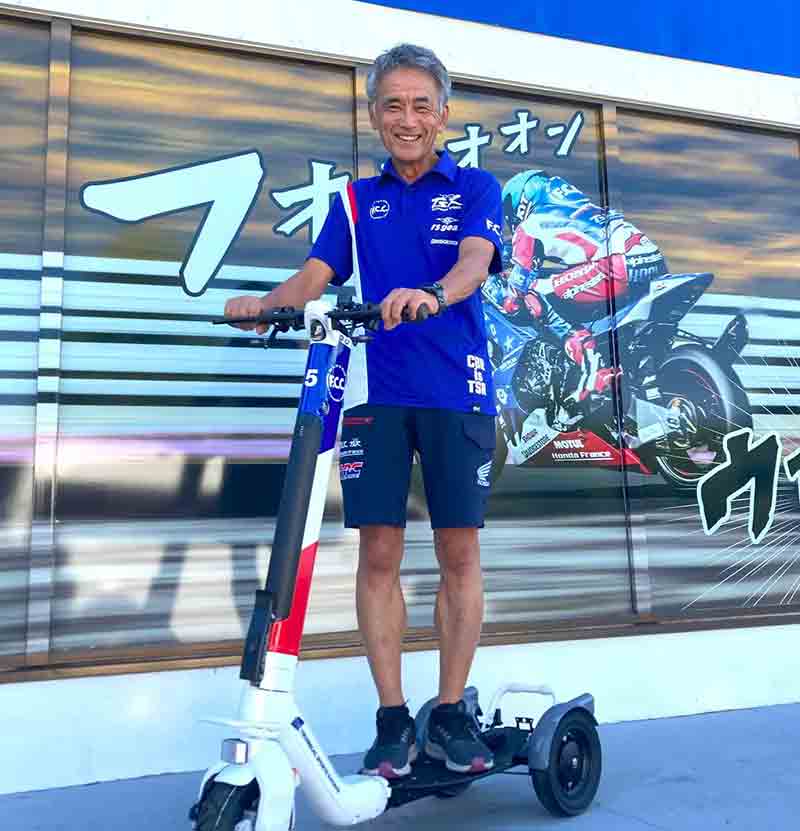 【ストリーモ】鈴鹿8耐参戦チーム「F.C.C. TSR Honda France」へ専用ラッピングの車両提供 記事2