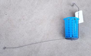 遠投カゴ釣りを始めてみよう！　入門向けの安価なカゴとウキを解説