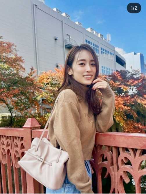 Instagram:泉里香(@rika_izumi_)より