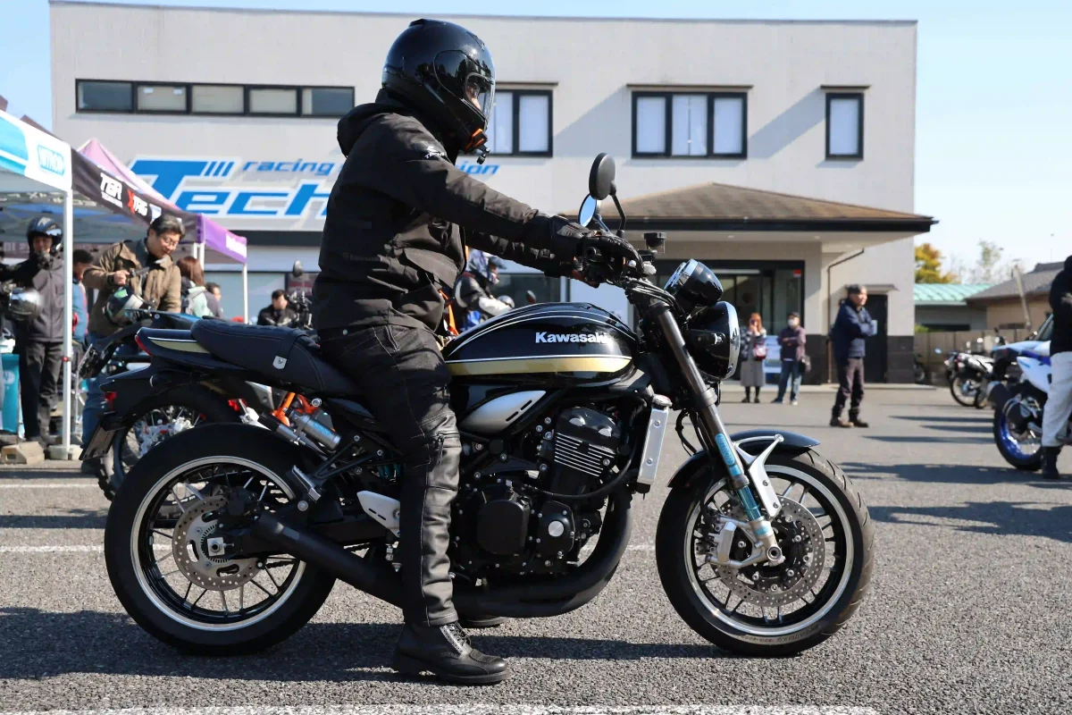 Technix Demo Day　Technix　25mmローダウン　KAWASAKI Z900RS
