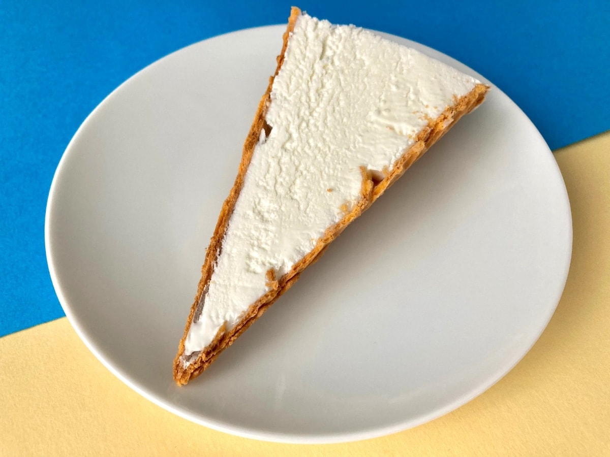 「すっきりとしたミルク感が味わえた!」「美味しい!」【ローソン】アイスがぎっしり詰まったワッフルコーン