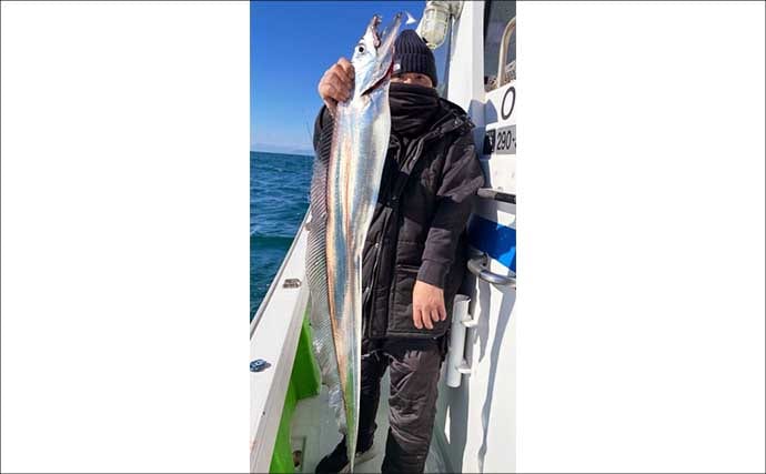 【沖釣り釣果速報】テンヤタチウオで良型主体にドラゴン級も浮上！冬の好況続く（大分・熊本）