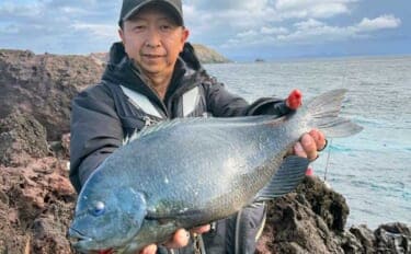 「上五島の寒グロ本番!」沖磯フカセ釣りで47〜49cm良型連発【長崎】