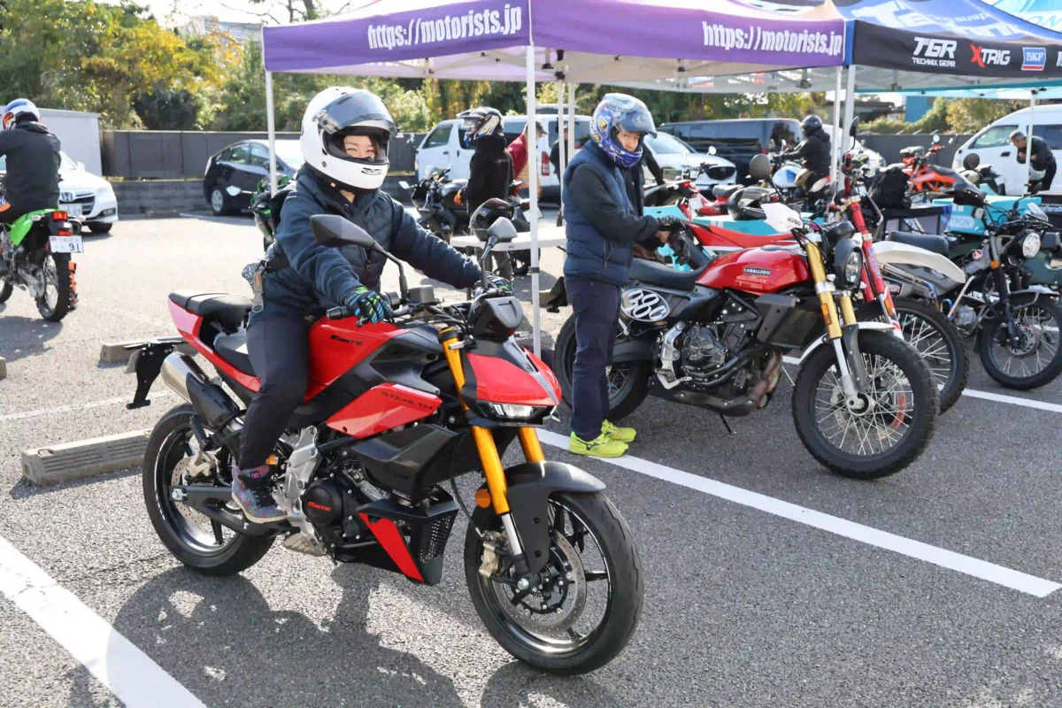 会場にはモータリストの試乗ブースも便乗出展。ファンティックのキャバレロスクランブラー700やステルス125、XEF 250トレールといったモデルが試乗車として用意された。