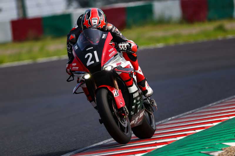 【ヤマハ】「#21 YAMAHA RACING TEAM」が鈴鹿8耐に参戦する「YZF-R1」をお披露目!カラーは99年のYZF-R7がモチーフ 記事6