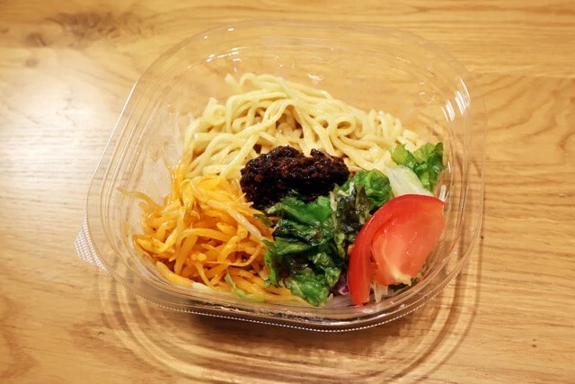 飯田商店監修 冷し担々麺 セブン-イレブン：645円