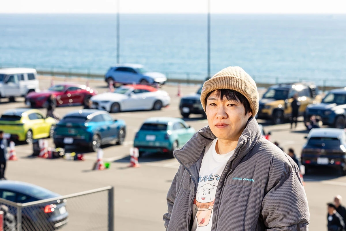 小田原ドラゴン(おだわら・どらごん) 1970年、兵庫県生まれ。『僕はスノーボードに行きたいのか?』でヤンマガ月間新人漫画賞奨励賞を受賞。『コギャル寿司』で第47回文藝春秋漫画賞受賞。代表作に『おやすみなさい。』、『チェリーナイツ』、『ぼくと3本足のちょんぴー』、『今夜は車内でおやすみなさい。』など。週刊SPA!で漫画『今日も嫁が見つからない。』連載中