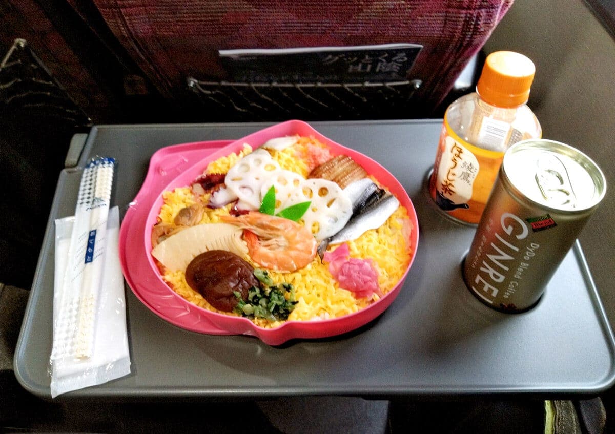実は、新幹線と普通列車「在来線」乗車券の料金は同じだって知ってた!?の画像1