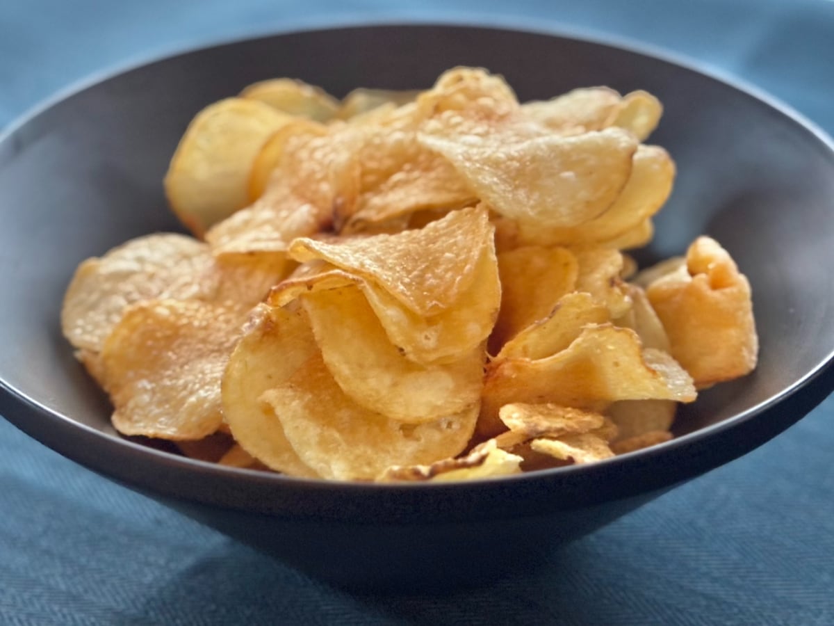 「最強か？？？」カルビー【堅あげポテト】に牡蠣の味香る新商品が登場