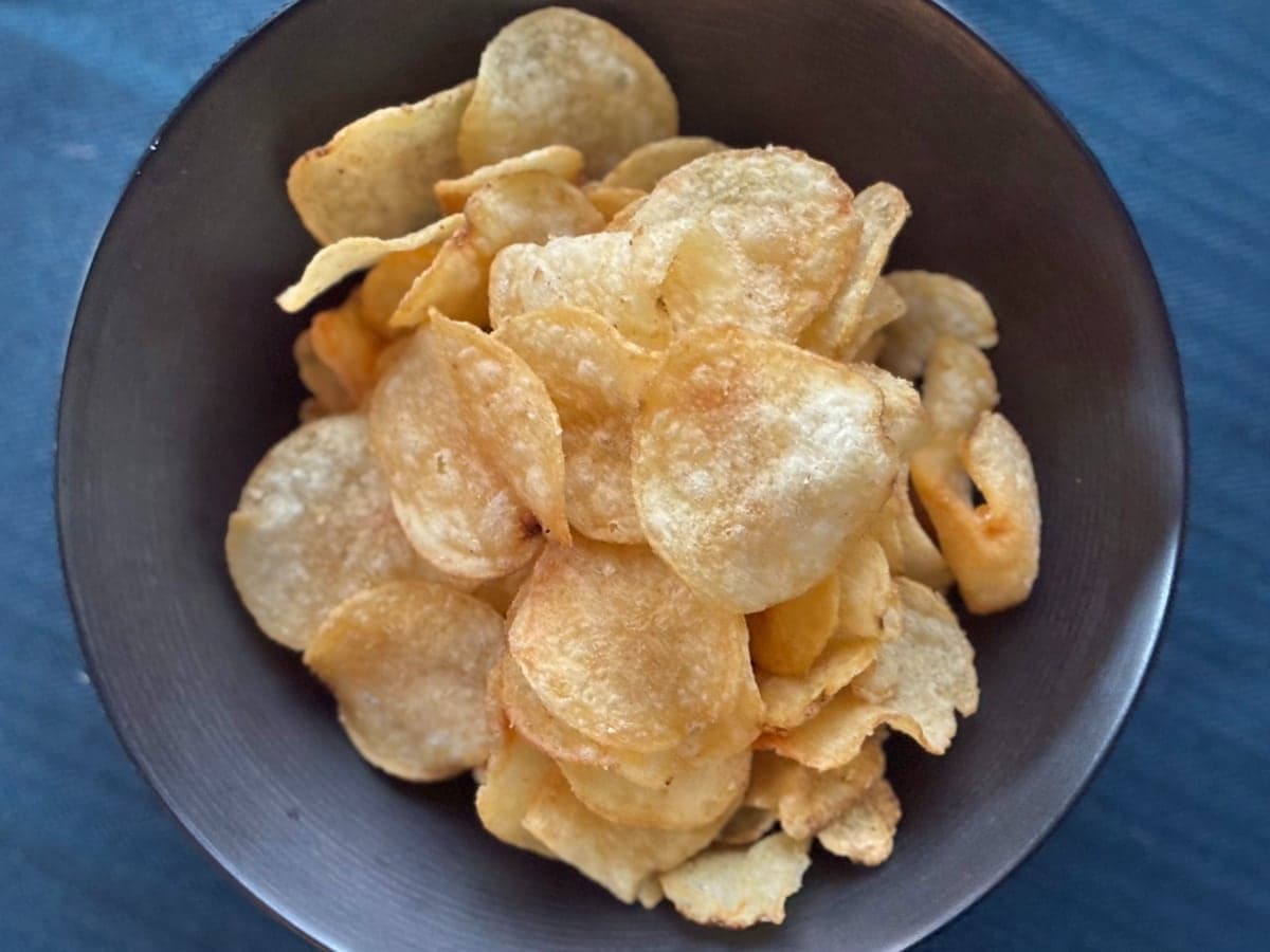 「最強か？？？」カルビー【堅あげポテト】に牡蠣の味香る新商品が登場