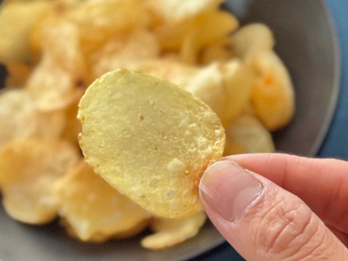 「最強か？？？」カルビー【堅あげポテト】に牡蠣の味香る新商品が登場