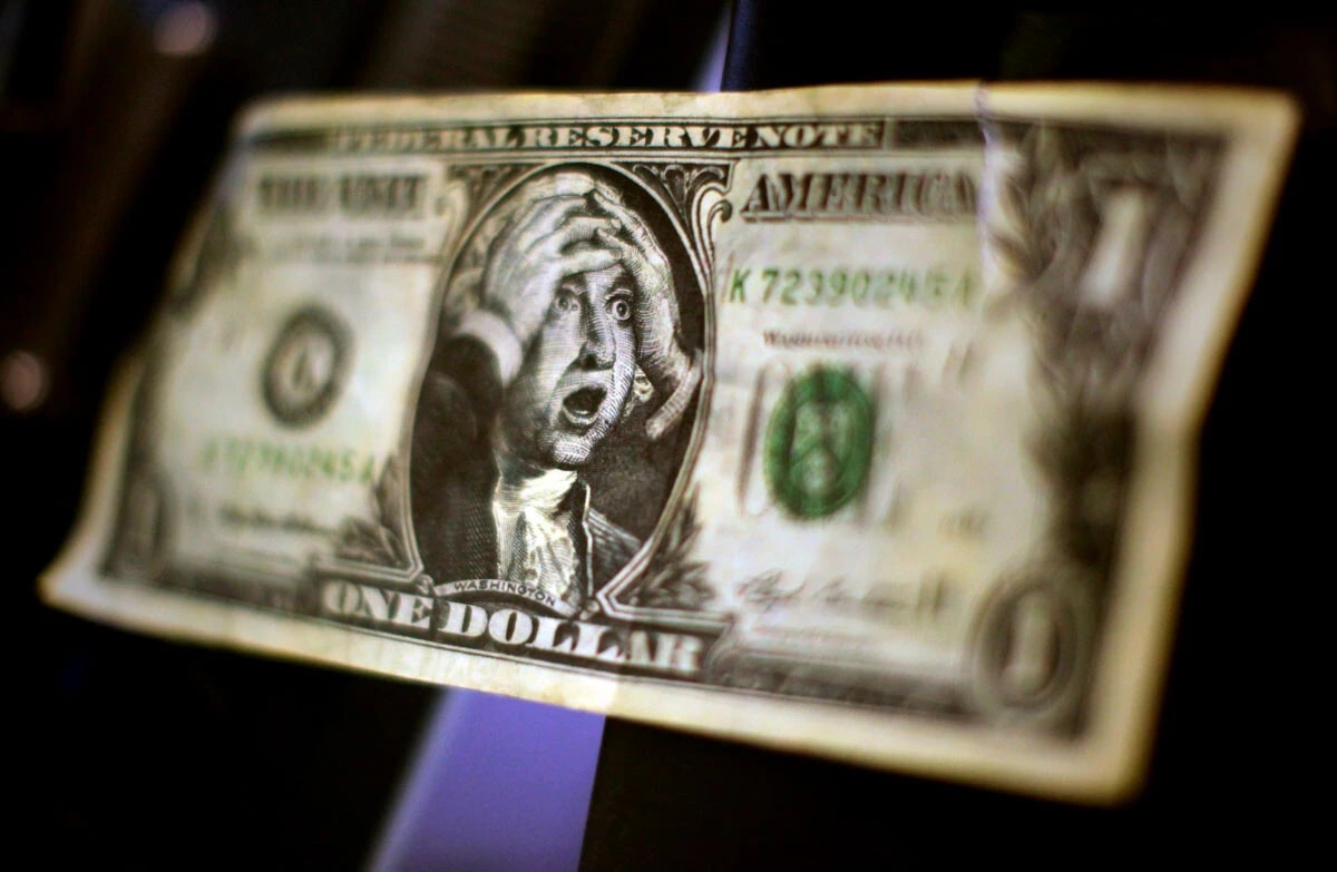 1ドル紙幣に描かれるワシントンは、いつかトランプの絵柄にとって代わられるのか......（写真：EPA＝時事）