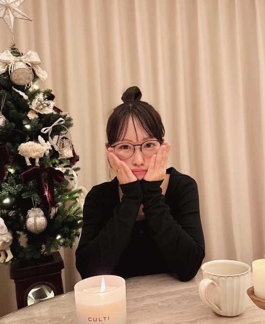 Instagram:川栄李奈(@rina_kawaei.official)より